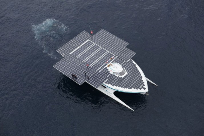 The-Solar-Powered-Boat-2-715x477