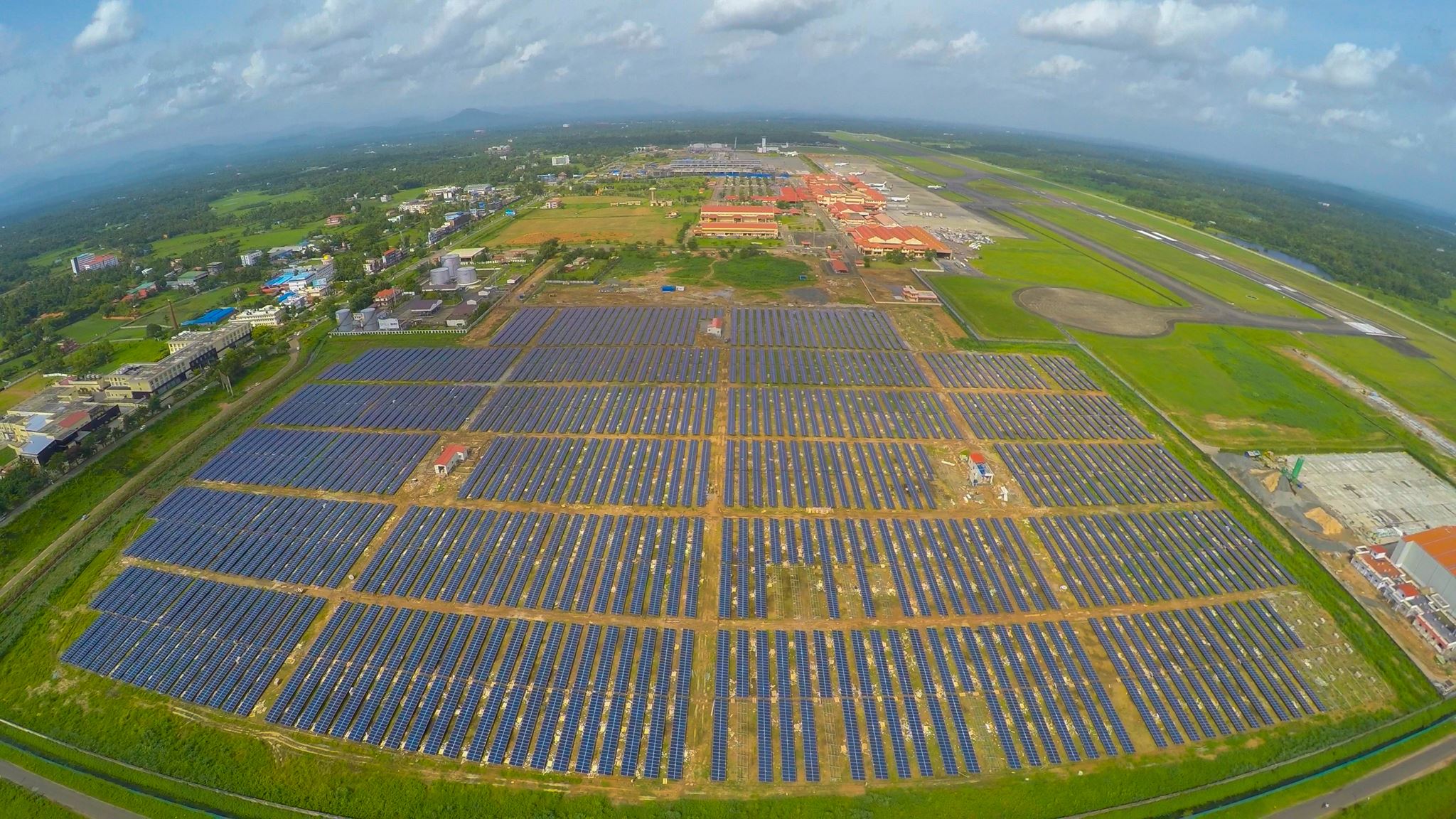 Cochin-International-Airport-solar-power-energy-sustainability-india-ecowanderlust-kochi-kerala